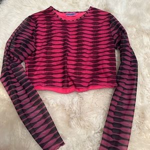 Patterned long sleeve